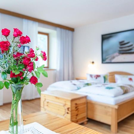 Gasthof St. Adolari Hotel Sankt Ulrich am Pillersee Kültér fotó