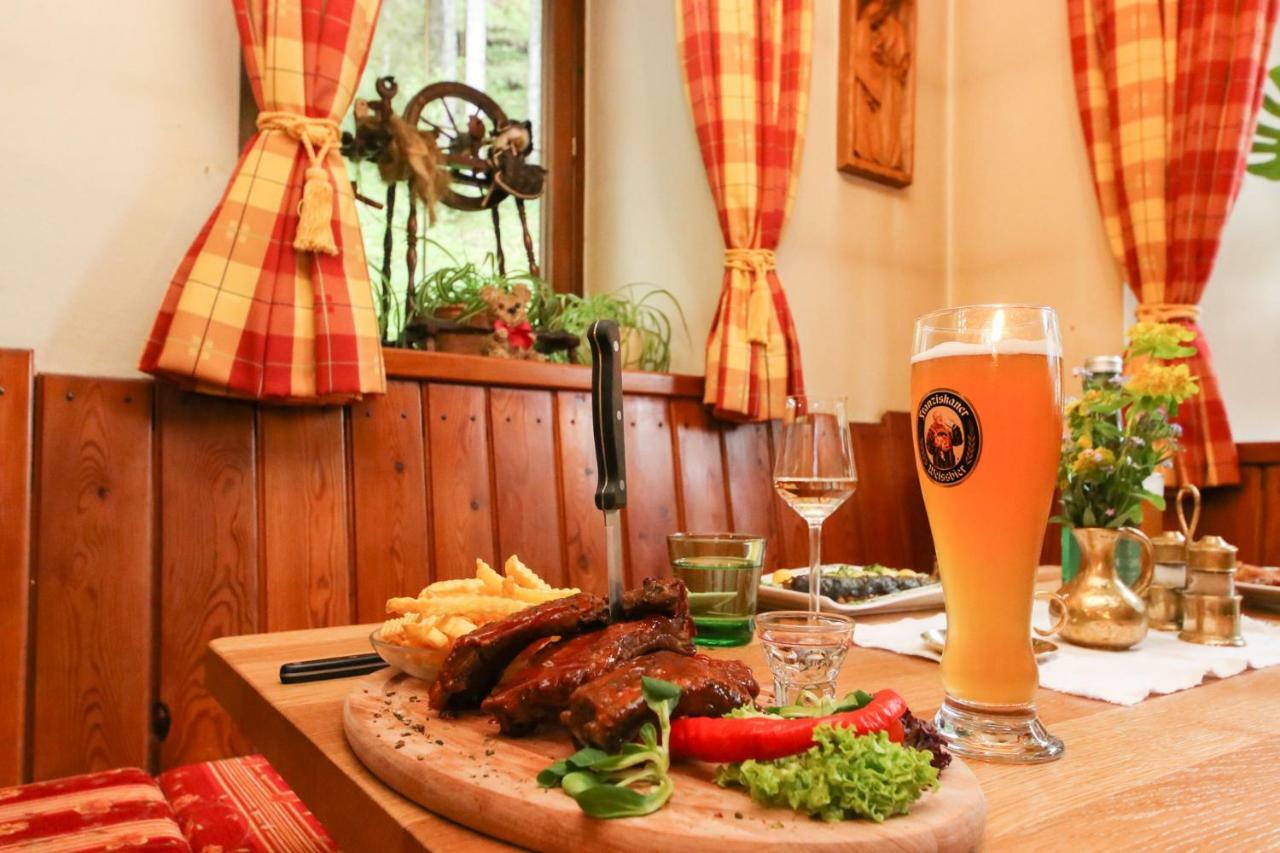 Gasthof St. Adolari Hotel Sankt Ulrich am Pillersee Kültér fotó